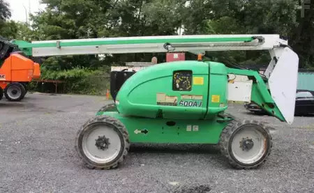 Plataforma Articulada 2016  JLG 600AJ (1)