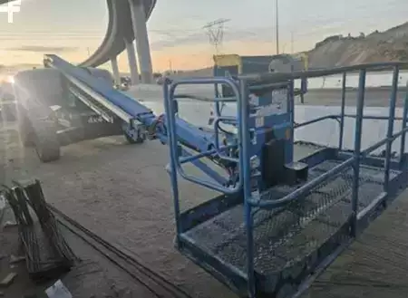 Telescopic boom lift 2017  Genie S65 (2)