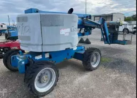 Plataforma Articulada 2017  Genie Z45/25 (2)