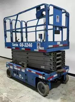 Plataforma de Tijera 2015  Genie GS3246 (1)