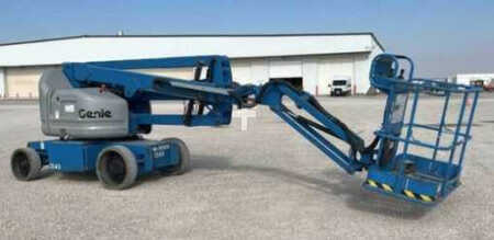 Articulating boom lift 2008  Genie Z40/23N (1)