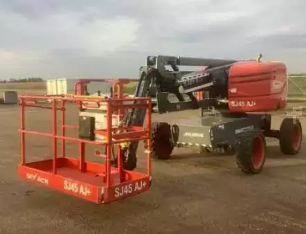 Plataforma Articulada 2023  SkyJack SJ45AJ (1)