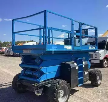 Plataforma de Tijera 2016  Genie GS4390RT (1)