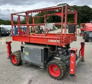 Plataforma de Tijera 2017  SkyJack SJ6826RT (1)