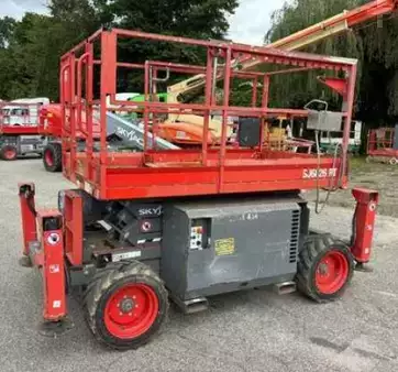 Plataforma de Tijera 2017  SkyJack SJ6826RT (2)
