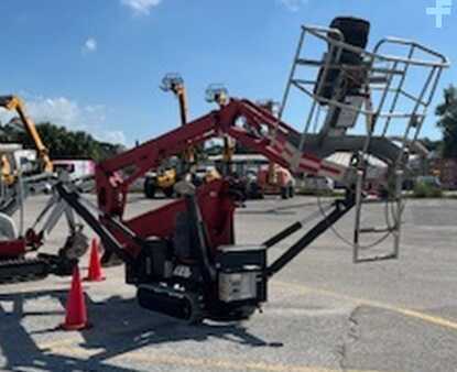 Elevador de araña  Teupen LEO18GT (2)