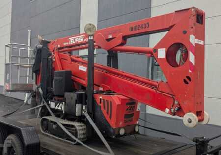 Elevador de araña  Teupen LEO18GT (1)