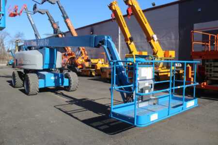 Articulating boom lift 2021  Genie Z80/60 (1)