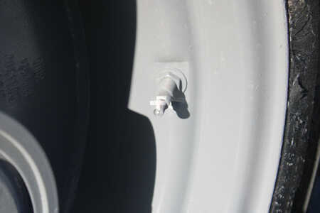 Articulating boom lift 2019  Genie Z45/25J (13)