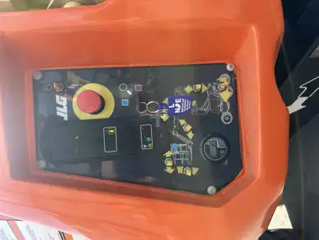 Articulating boom lift 2023  JLG 340AJ (10)