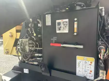 Articulating boom lift 2023  JLG 340AJ (13)