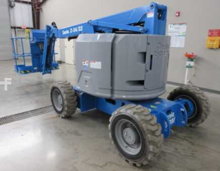 Articulating boom lift 2025  Genie Z34/22RT (1)