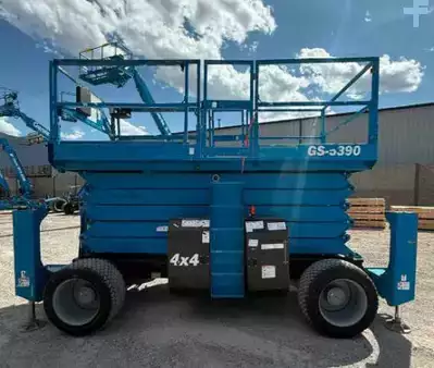 Plataforma de Tijera 2015  Genie GS5390RT (1)