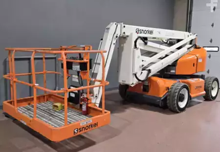 Plataforma Articulada 2023  Snorkel AB46JE (1)