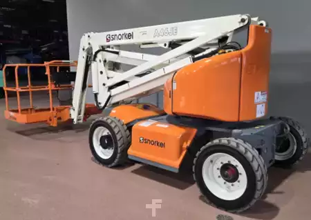 Plataforma Articulada 2023  Snorkel AB46JE (2)