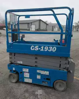 Scissor lift 2017  Genie GS1930 (1)