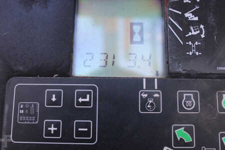 Vertical mast lift 2015  Genie SX150 (17)