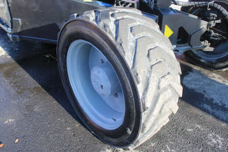 Vertical mast lift 2015  Genie SX150 (19)