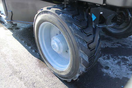 Vertical mast lift 2015  Genie SX150 (21)