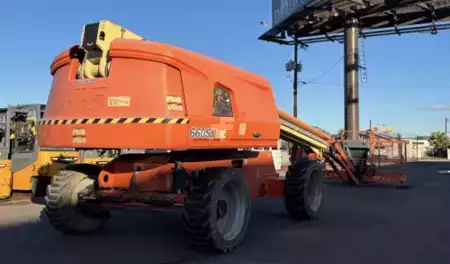 Plataforma Telescópica 2021  JLG 660SJ (1)