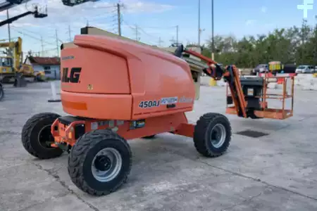 Plataforma Articulada 2016  JLG 450AJ (2)