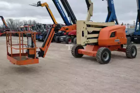 Plataforma Articulada 2017  JLG 450AJ (2)