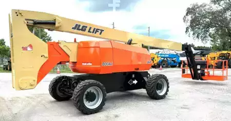 Articulating boom lift 2016  JLG 800AJ (1)