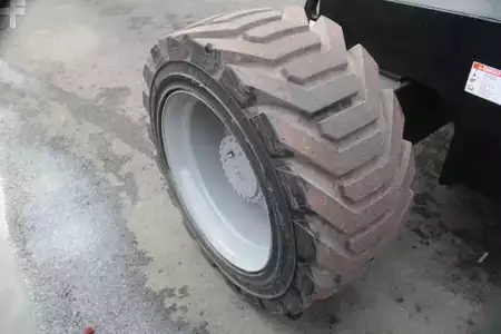 Plataforma Telescópica 2017  Genie S85 (15)