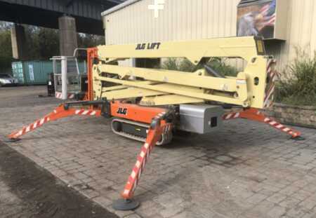 Elevador de araña  JLG X700AJ (1)