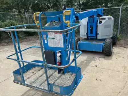 Articulating boom lift 2017  Genie Z34/22IC (2)