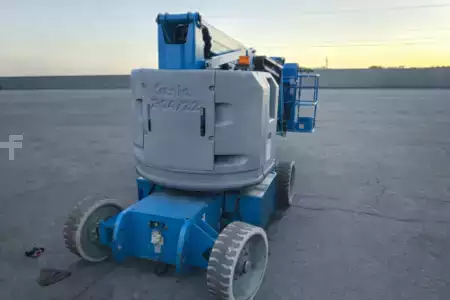 Articulating boom lift 2013  Genie Z34/22N (1)