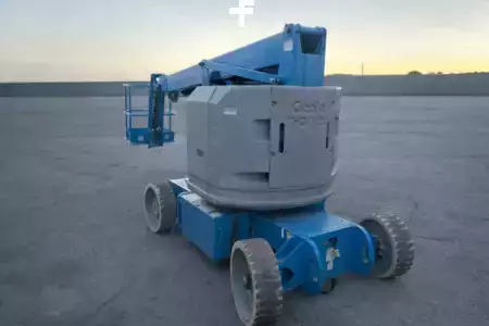 Articulating boom lift 2013  Genie Z34/22N (2)