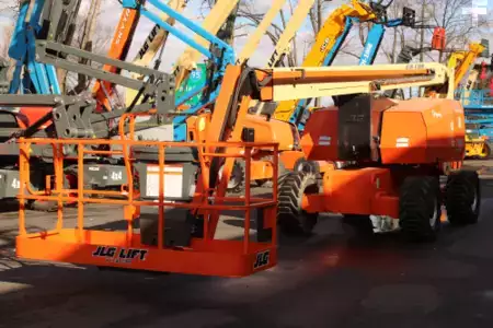 Articulating boom lift 2019  JLG 800AJ (1)