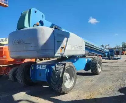 Telescopic boom lift 2016  Genie S125 (1)