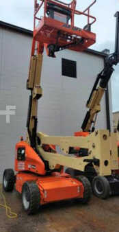 Plataforma Articulada 2020  JLG E450AJ (1)