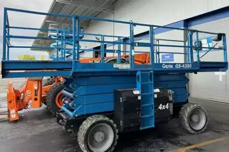 Scissor lift 2019  Genie GS4390RT (1)