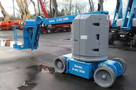 Articulating boom lift 2016  Genie Z30/20N (2)