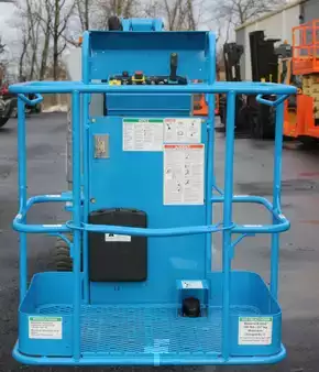 Articulating boom lift 2016  Genie Z30/20N (8)