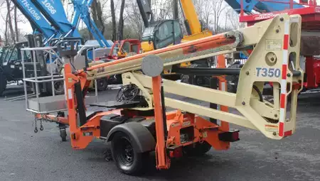 Plataforma de remolque 2007  JLG T350 (2)