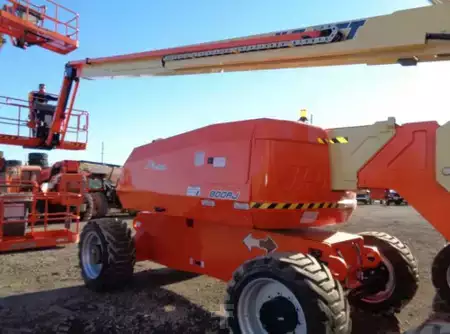Articulating boom lift 2023  JLG 800AJ (1)