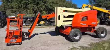 Plataforma Articulada 2017  JLG 450AJ (2)