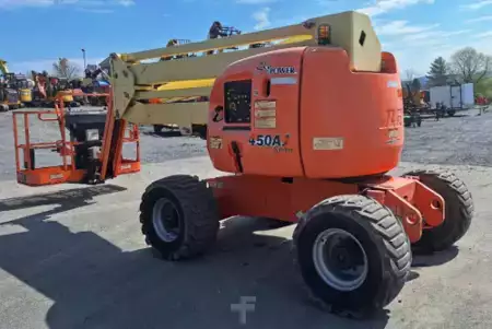 Plataforma Articulada 2017  JLG 450AJ (1)
