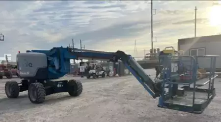 Articulating boom lift 2017  Genie Z62/40 (1)