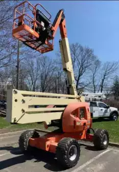 Plataforma Articulada 2014  JLG 450AJ (1)