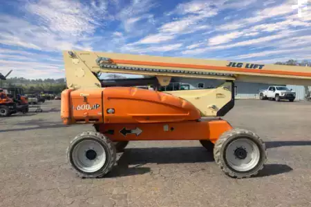 Telescopic boom lift 2015  JLG M600SJP (1)