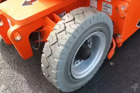 Articulating boom lift 2020  JLG E300AJP (16)