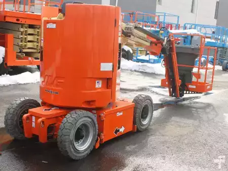 Articulating boom lift 2020  JLG E300AJP (3)
