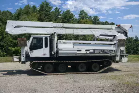 Articulating boom lift 2008  Versalift VST-9000-E100 (4)