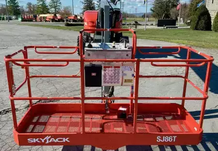 Plataforma Telescópica 2016  SkyJack SJ86T (2)