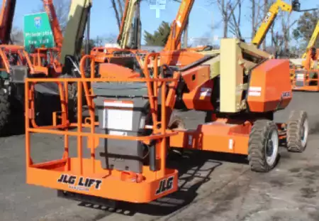 Plataforma Articulada 2020  JLG 340AJ (1)
